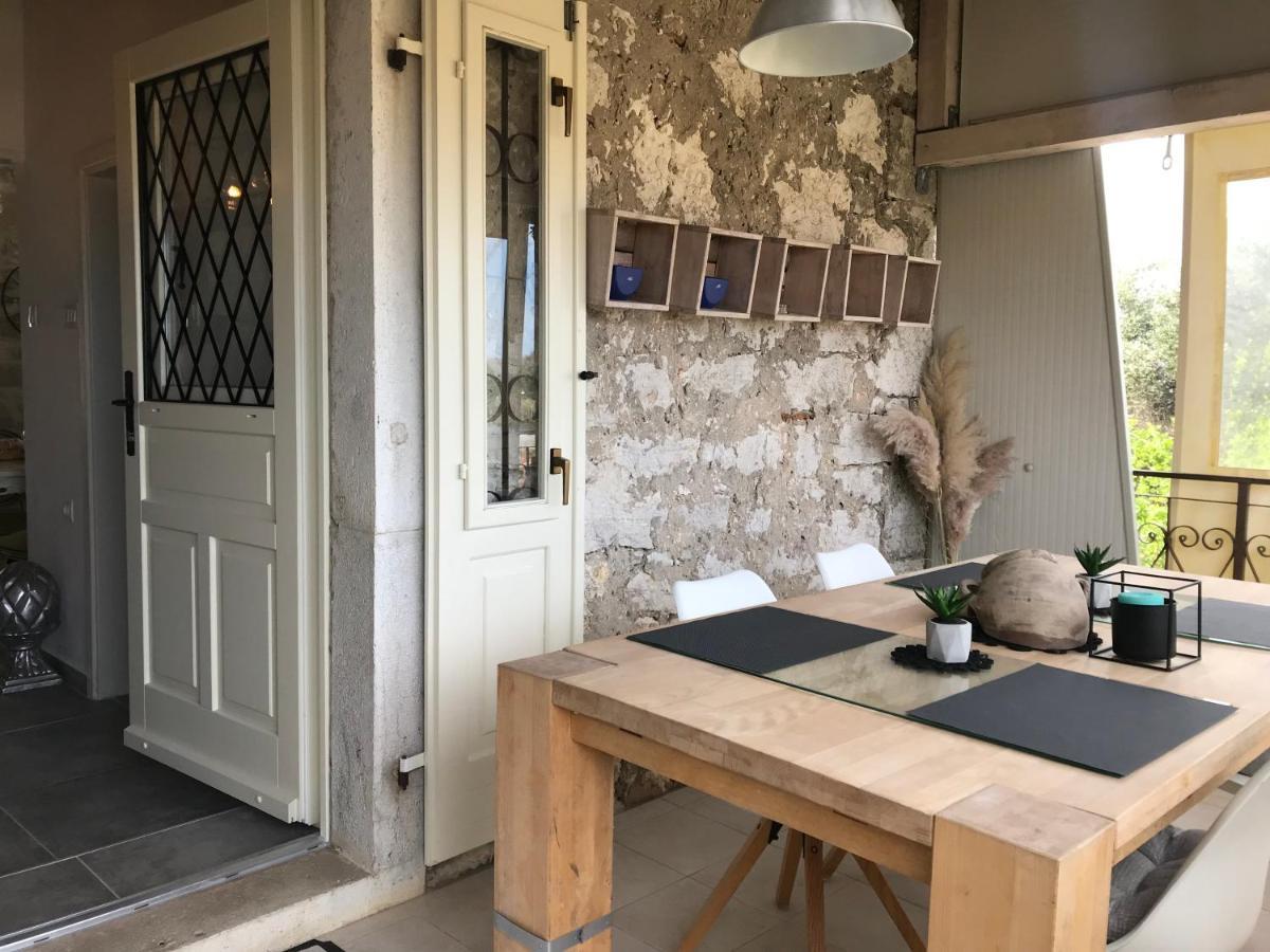 Stone House Chiara Seaview Apartment Funtana Luaran gambar