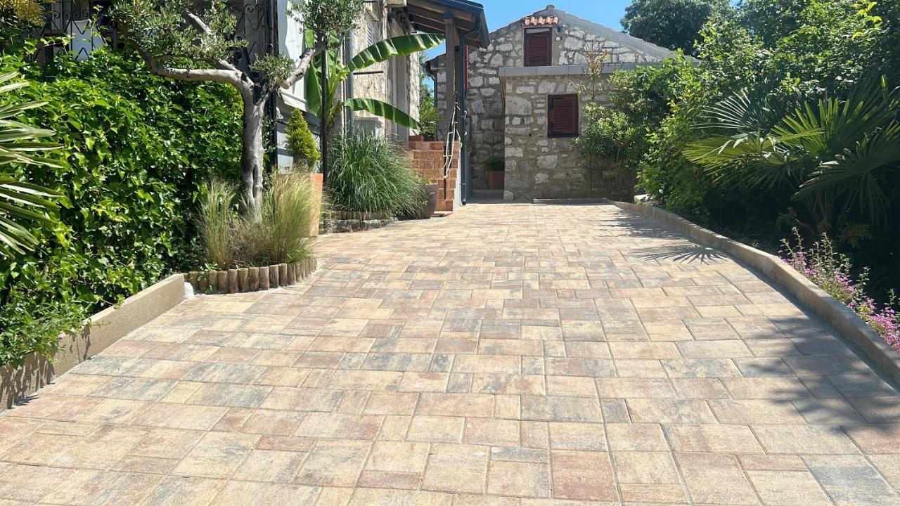 Stone House Chiara Seaview Apartment Funtana Luaran gambar