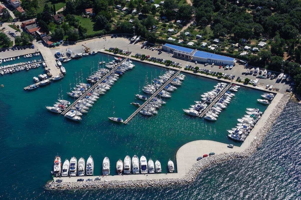 Stone House Chiara Seaview Apartment Funtana Luaran gambar